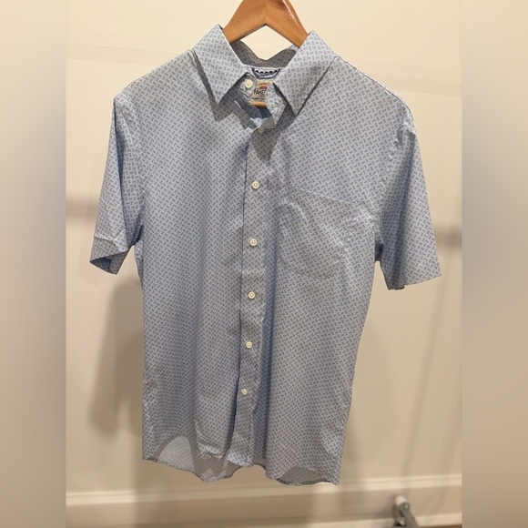Faherty Other - Faherty Movement Light Blue Geometric Button Down Shirt